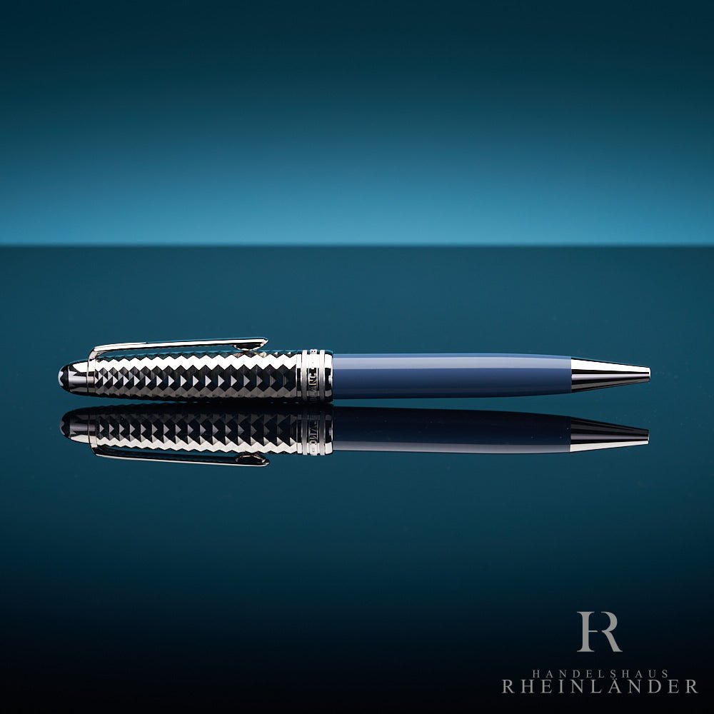 Bolígrafo Montblanc Meisterstück Solitaire Doué Glacier en azul hielo con capuchón grabado