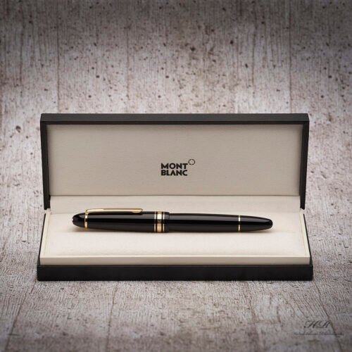 Rollerball Montblanc Meisterstück Le Grand 162 en resina negra con acabados chapados en oro