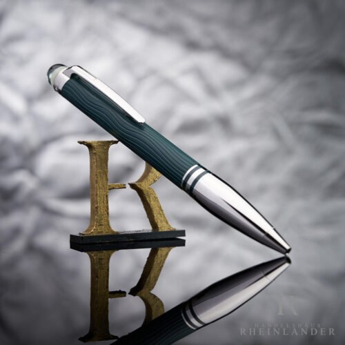 Bolígrafo Montblanc StarWalker PolarGreen Doué en resina verde con capuchón metálico y acabados platino