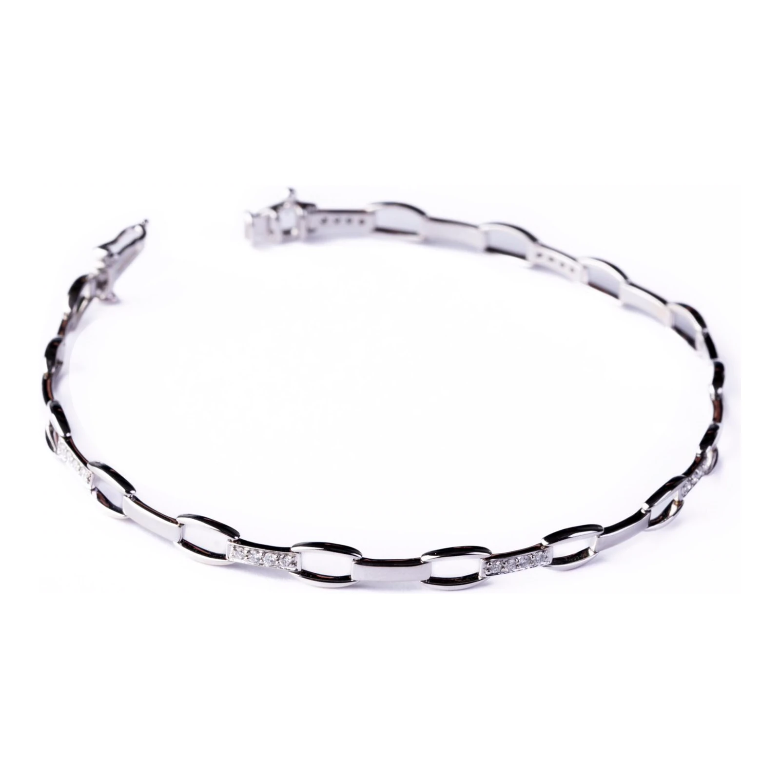 Pulsera en Oro Blanco 18kt con 32 Brillantes