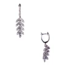 Pendiente Oro Blanco 18kt Rama de Olivo con Brillantes